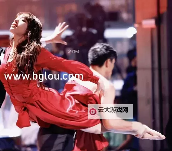 九月激情婷婷丁香：秋风里的花影与心事图1